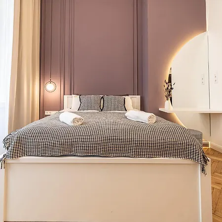A27- Boutique Apartments, Location By Bqa * ブダペスト